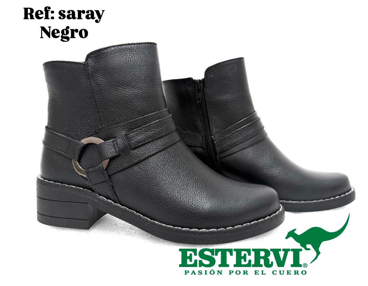 Botín Saray Cuero Negro